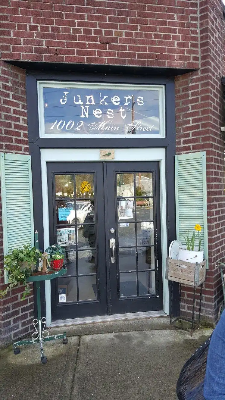 Hotels near Junkers Nest Vintage
