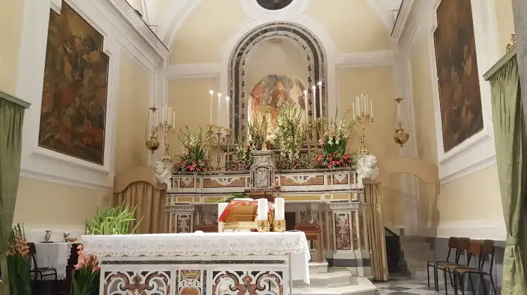 Hotels near Parrocchia Santa Maria di Casarlano