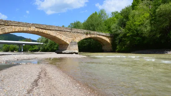 Dakhovskiy Bridge