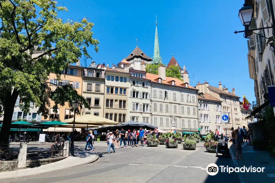 Place du Bourg-de-Four