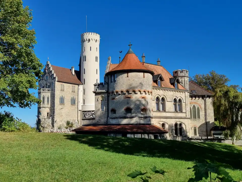 1_Lichtenstein Castle
