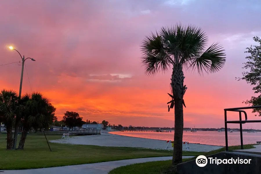 Gulfport Municipal Beach