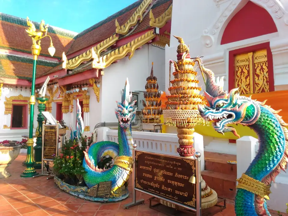 2_วัดพระธาตุเชิงชุมวรวิหาร
