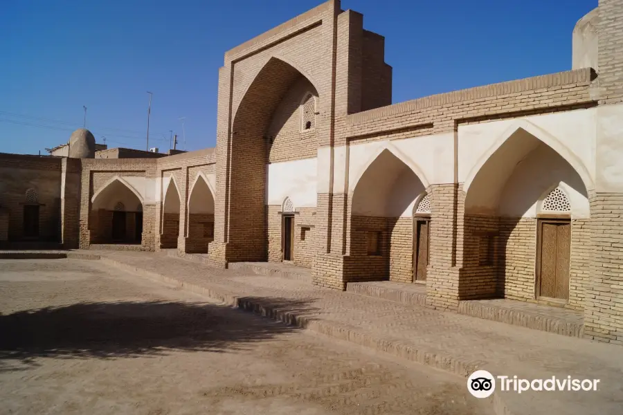 Shirgazi Khan Madrasah