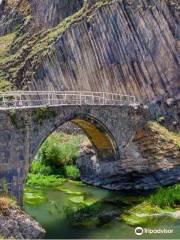 Melik Tangi Bridge