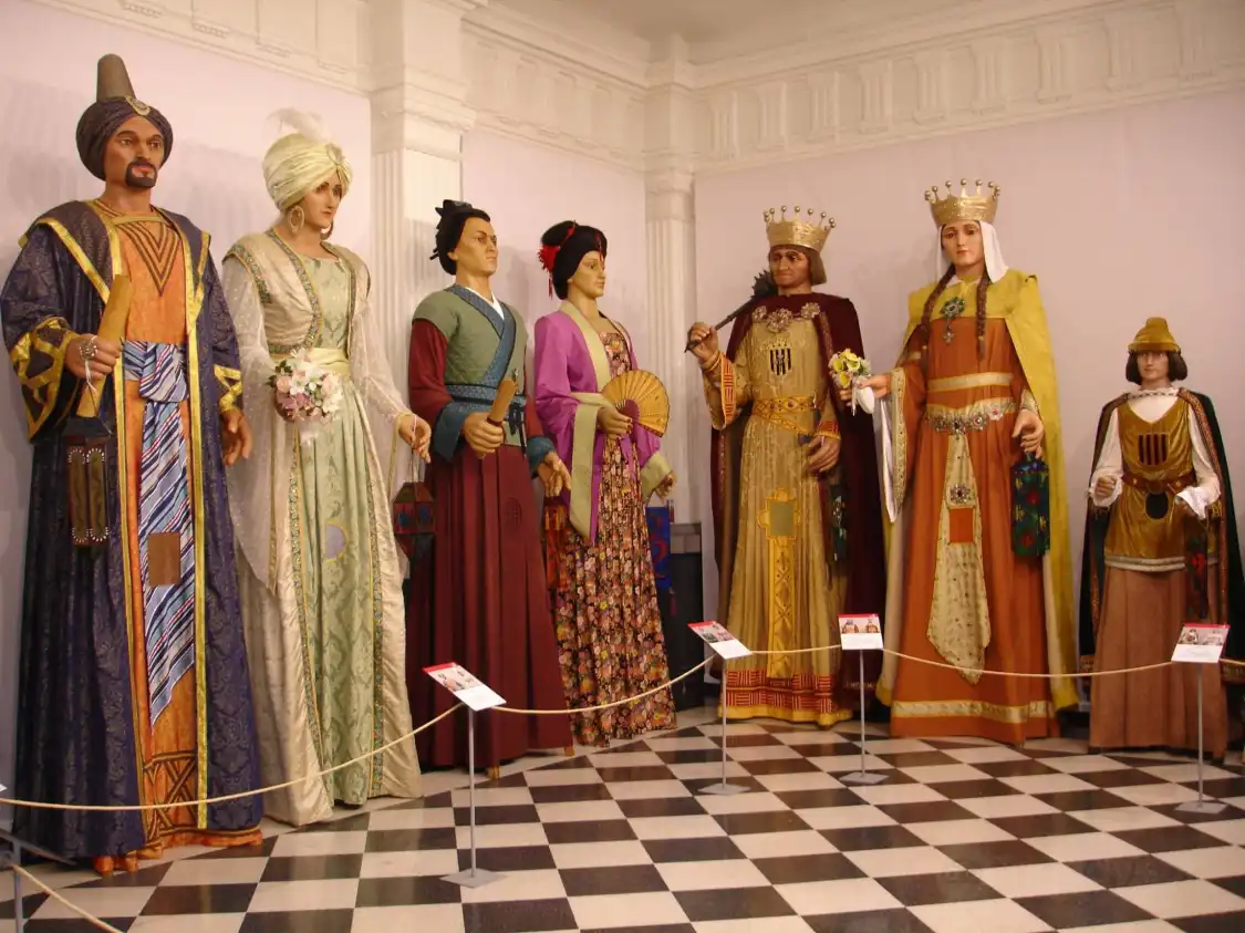 Các khách sạn gần Casa Dels Gegants