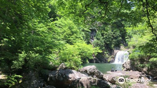 Mitsudaki Falls