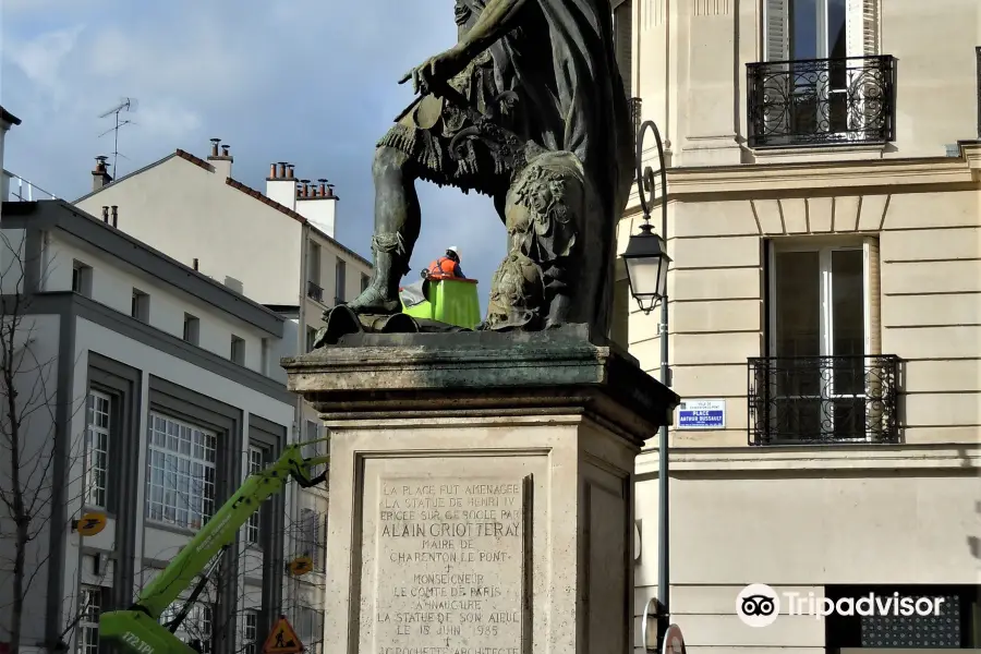 Monument a Henri IV