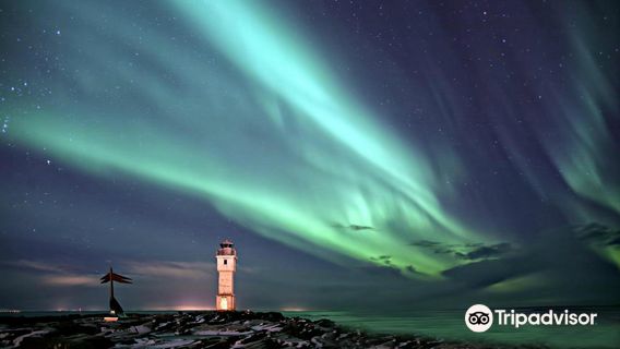 AT Iceland