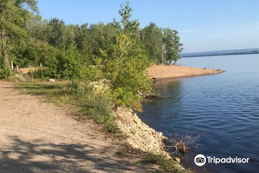 Novokuybyshevsk Beach