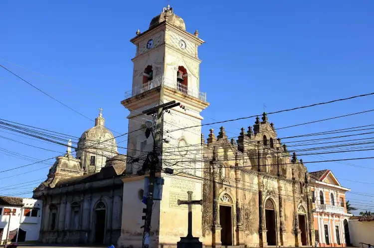 Hotels near Avenia La Calzada