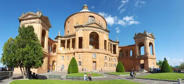 Hotels near Bologna Guglielmo Marconi Airport