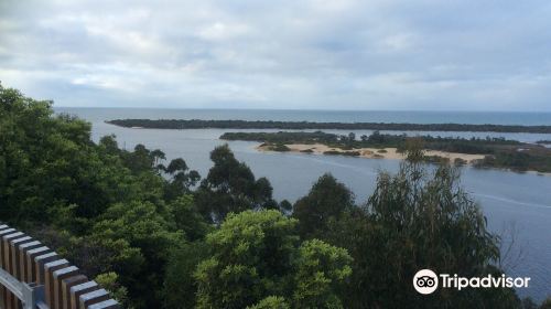 Lakes Entrance Lookout