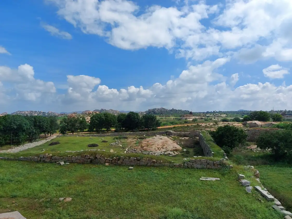 Hotels near Dasara Dibba