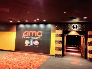 AMC DINE-IN Menlo Park 12