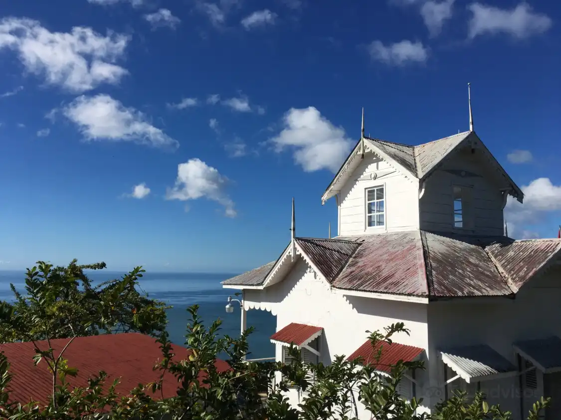 Hotels near Fort George Road