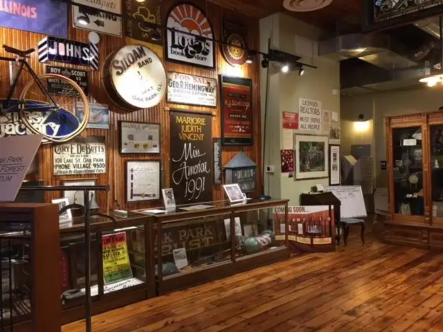 Hotels near Oak Park River Forest Museum