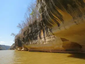 Manambolo River