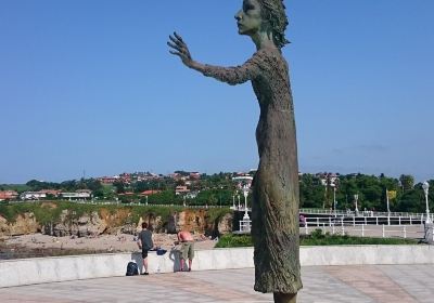 Monumento a la Madre del emigrante