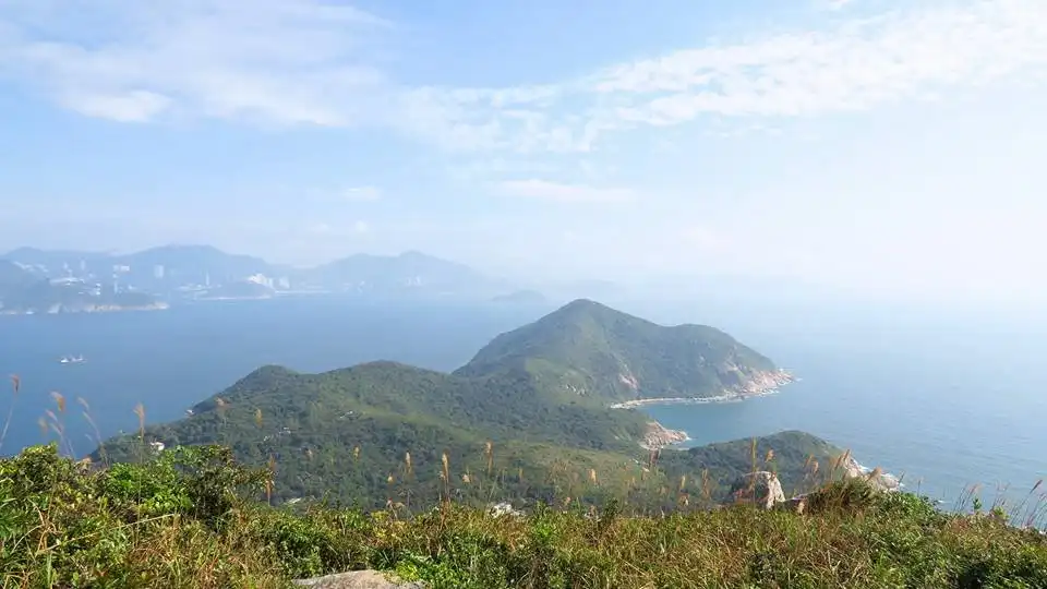 Hotels near Mo Tat Wan