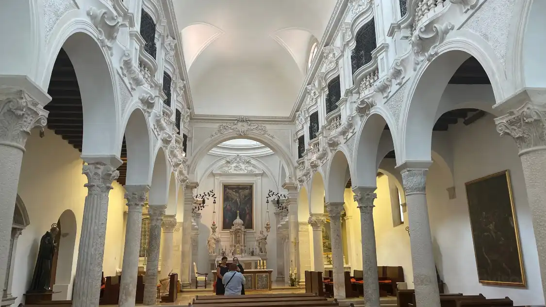 Hotels near St. Mary's Church and Monastery