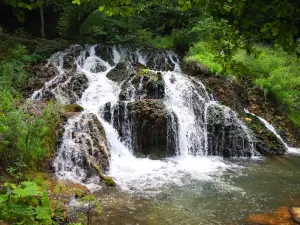 Dokuzak Waterfall