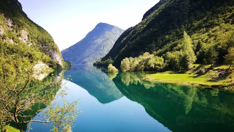 Hotels near Borgo Antico di Palue