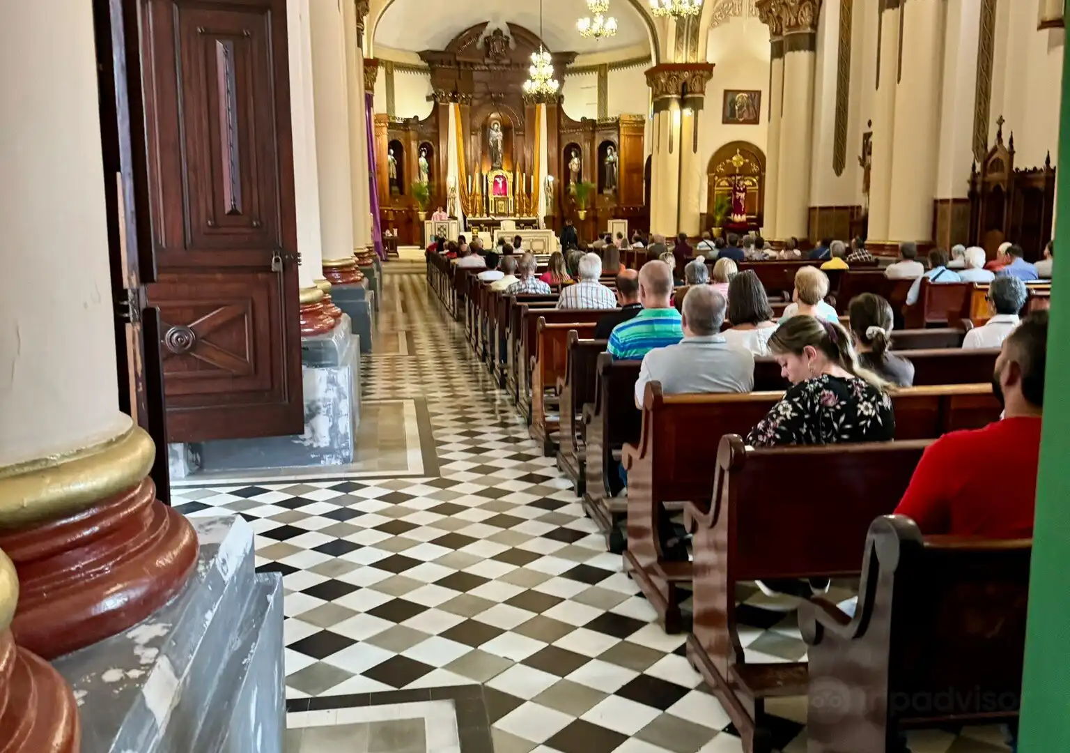 Hotels near Parroquia de San Jose de El Poblado