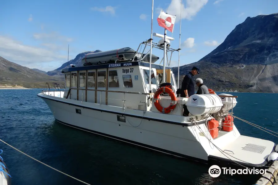 Arctic Boat Charters