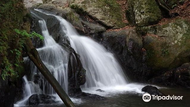 Gotonotaki Waterfall