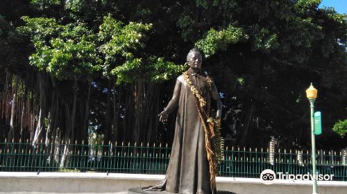 Queen Lili‘uokalani Statue