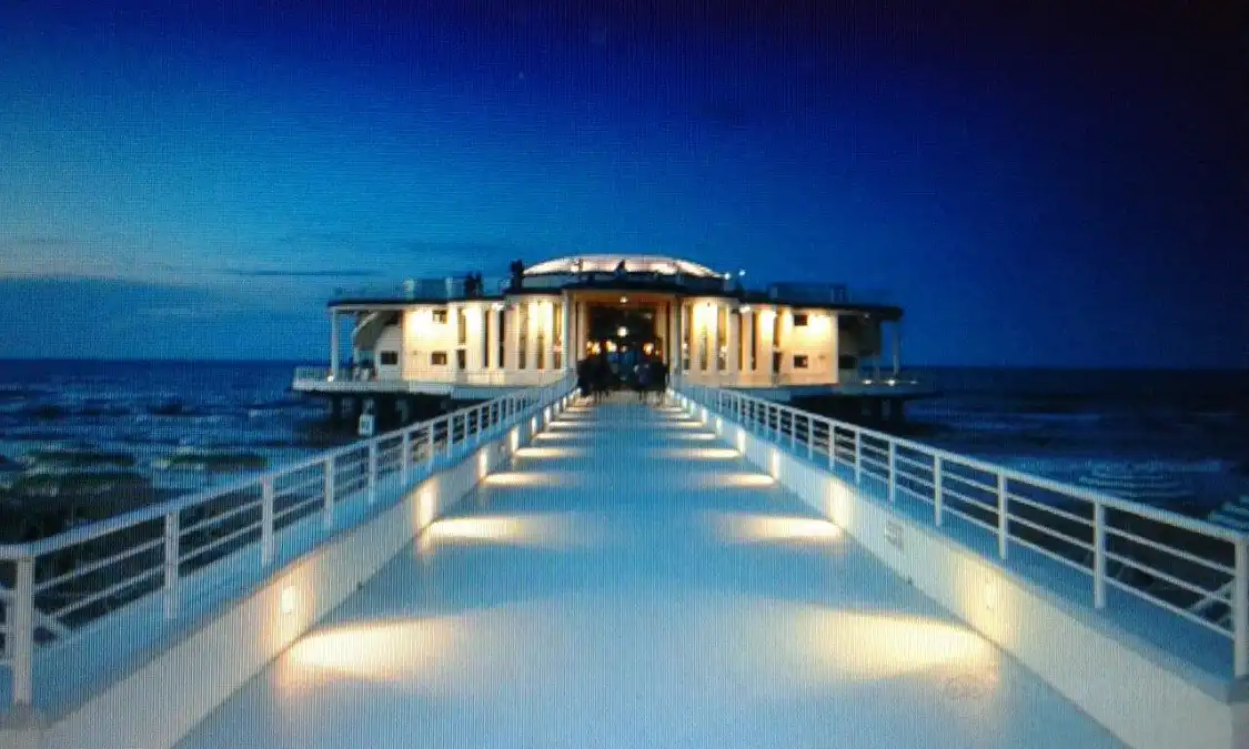 Hotels near Rotonda a Mare