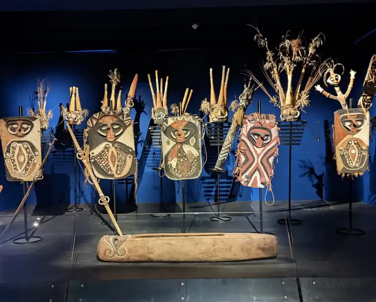 Hotels near Musee d'Arts Africains, Oceaniens et Amerindiens (MAAOA)
