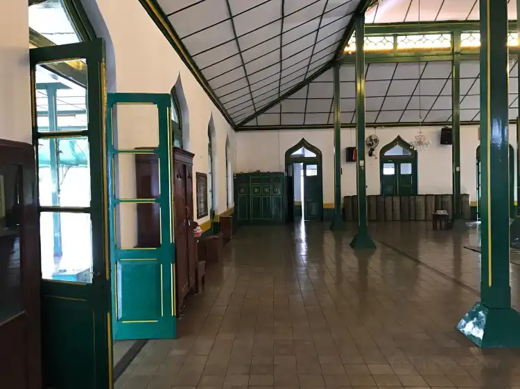Hotel Reddoorz di Kecamatan Banjarsari