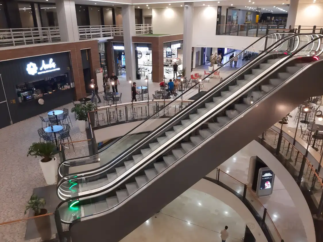 Hotels near La Farga Centro Comercial