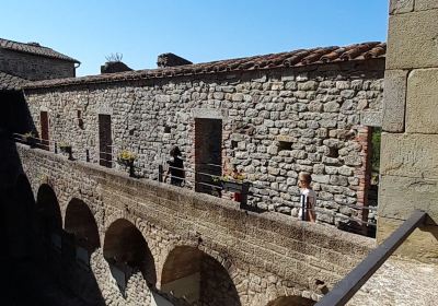 CASTELLO LUSUOLO - Museo dell'Emigrazione della Gente di Toscana