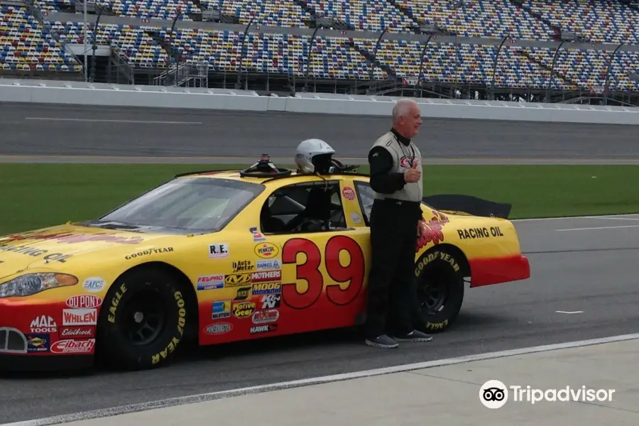 Richard Petty Driving Experience