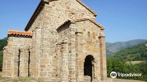 Iglesia de Santa Cristina de Lena