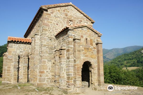 Iglesia de Santa Cristina de Lena