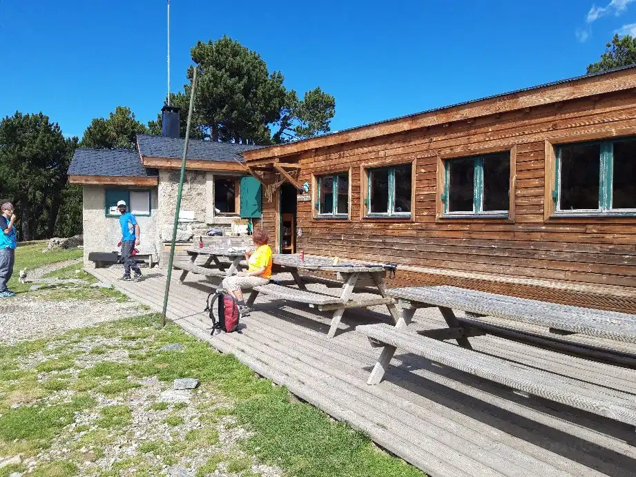 Hotels near Camporeils