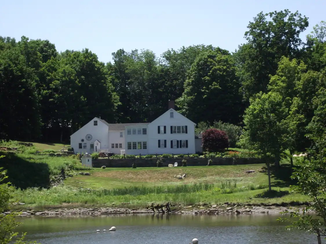 Hotels near Durham Landing