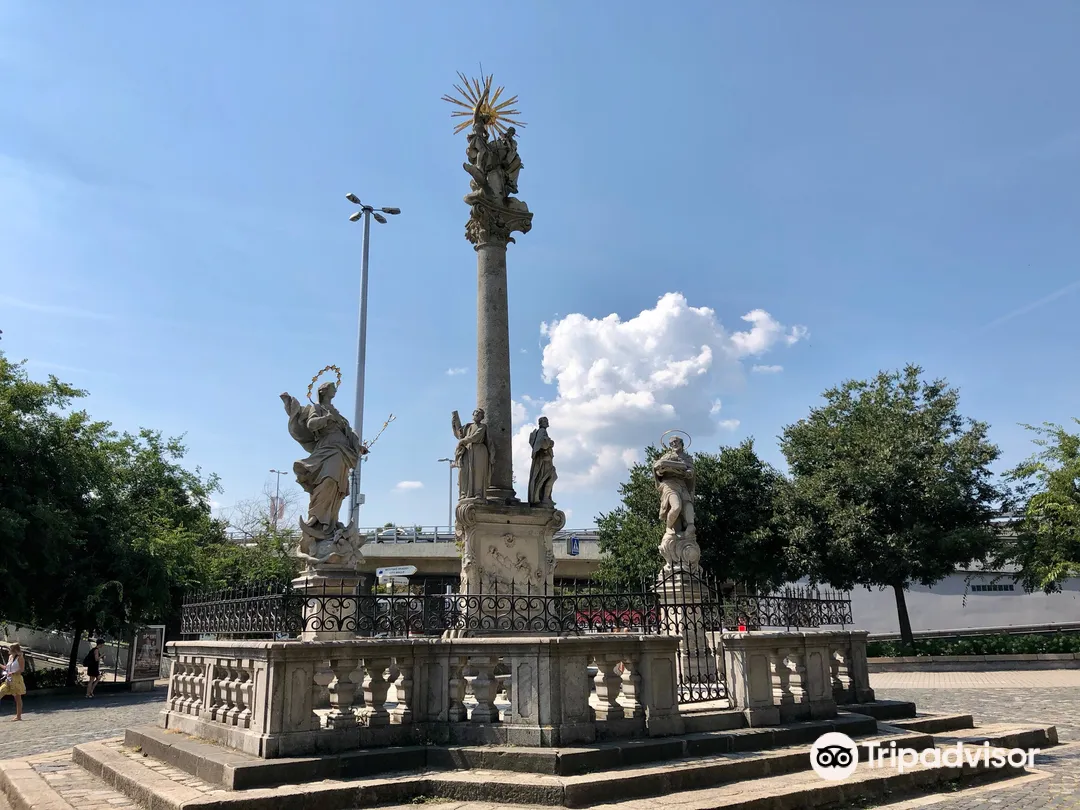 4_Holy Trinity Column