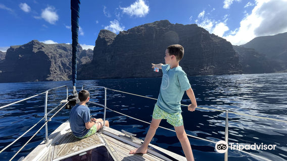 MPC YACHT CHARTER