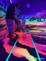 GlowZone 4D Schwarzlicht Minigolf Mainz