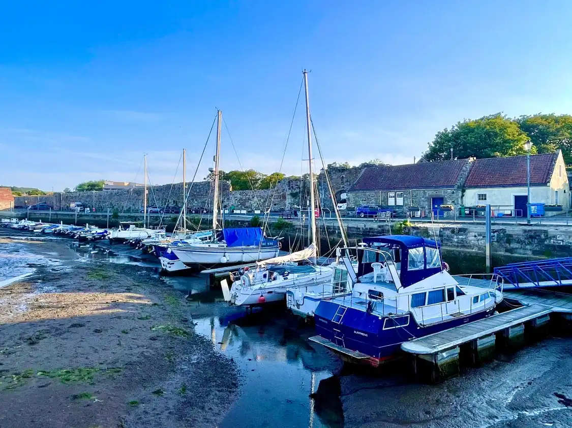 St Andrews Harbour Trust附近的飯店