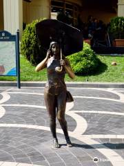 Sculpture Girl with Umbrella