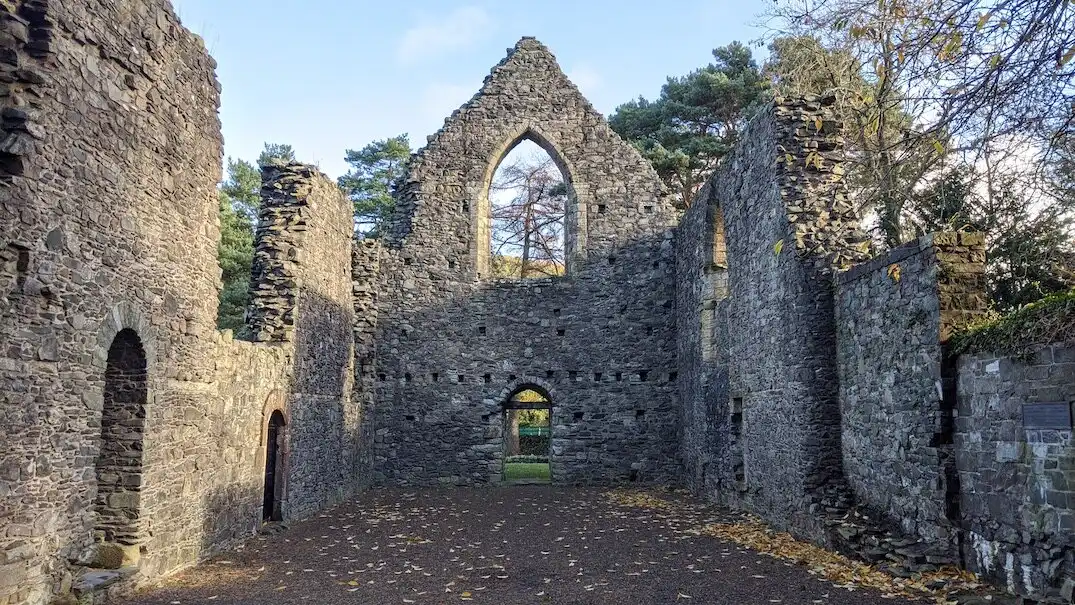Hotels near Cross Kirk