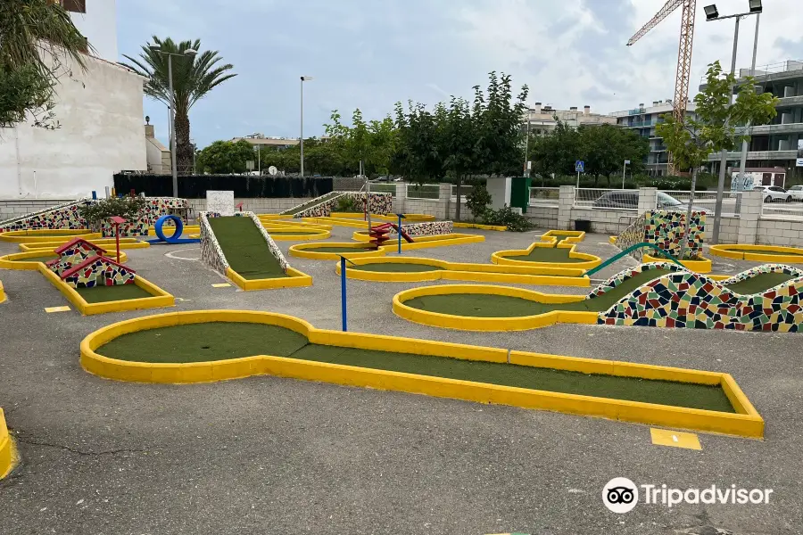 Esquirol Park Infantil Minigolf