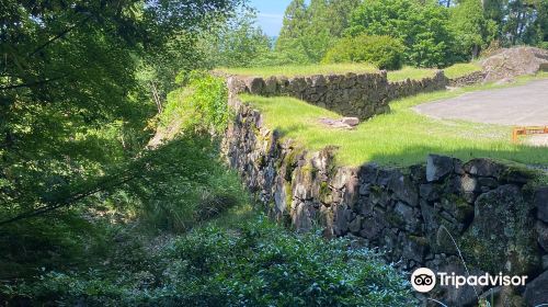 Tsunomure Castle Ruins