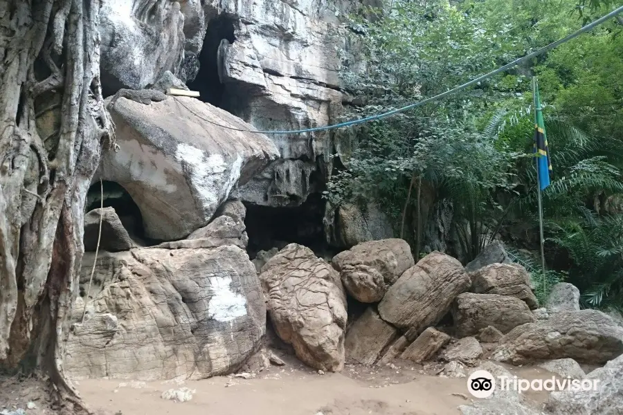 Amboni Caves